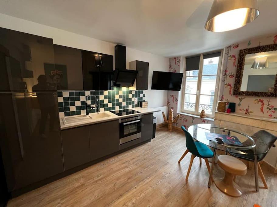 Les Pyou-Pyous Apartment Nancy Ngoại thất bức ảnh