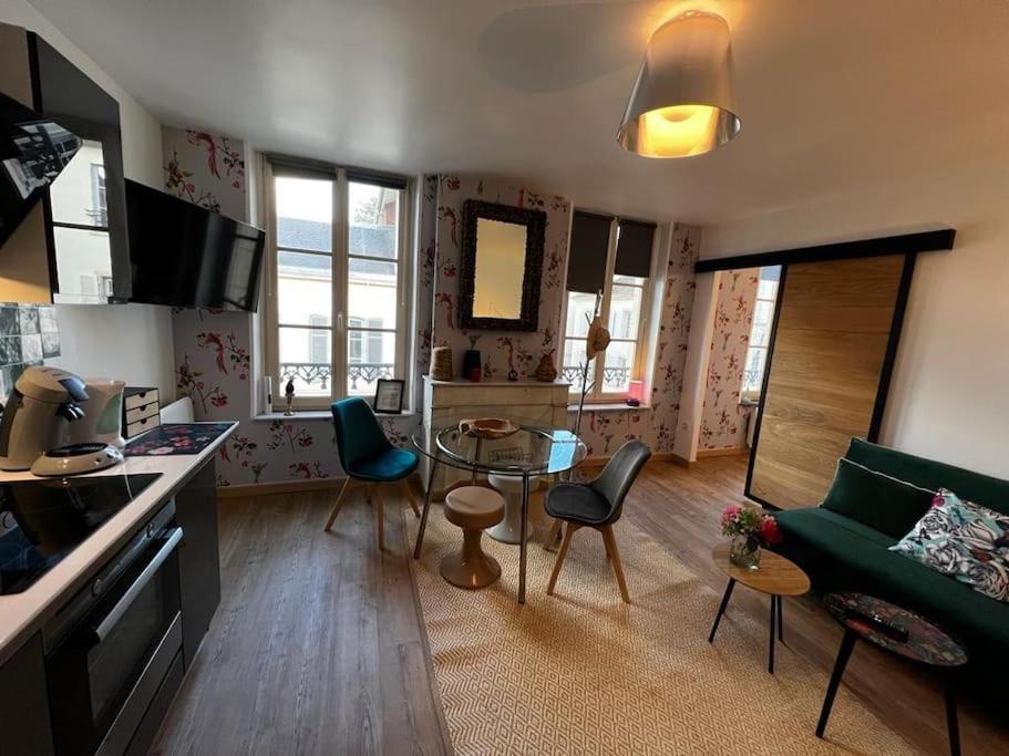 Les Pyou-Pyous Apartment Nancy Ngoại thất bức ảnh